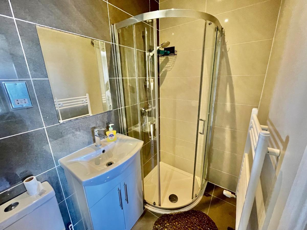 Cosy 1 Bedroom Flat! 런던 외부 사진