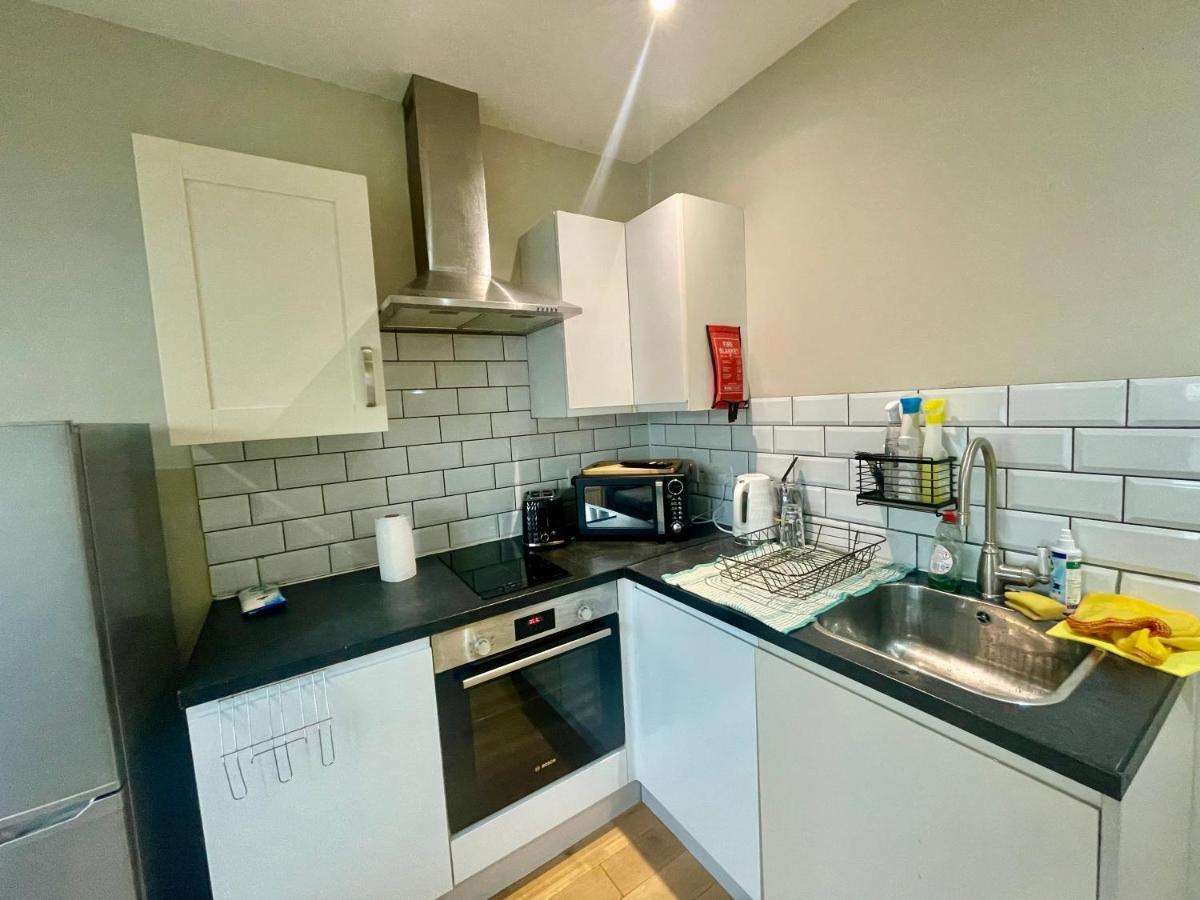Cosy 1 Bedroom Flat! 런던 외부 사진